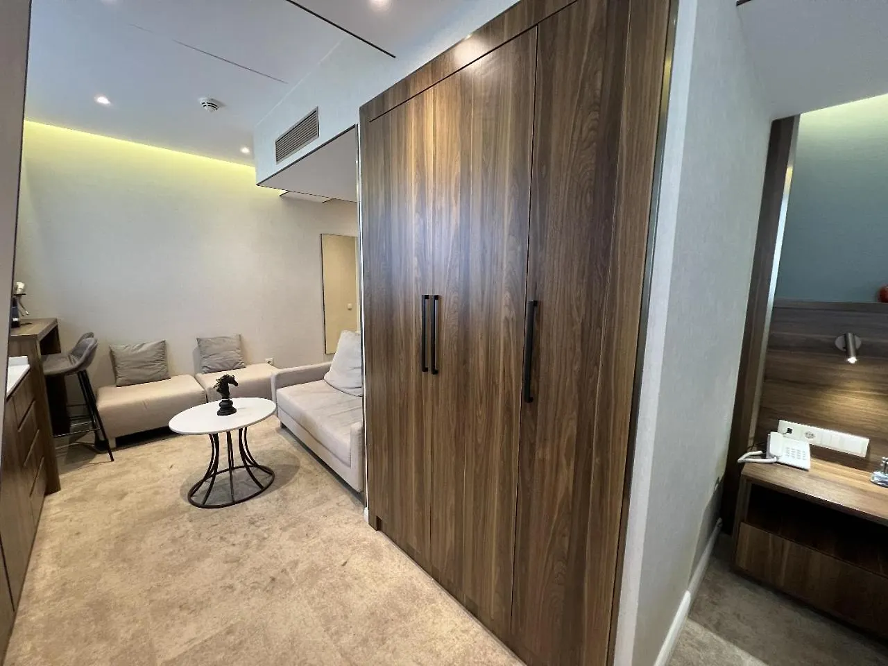 Courttyard Panorama Apartment Batumi