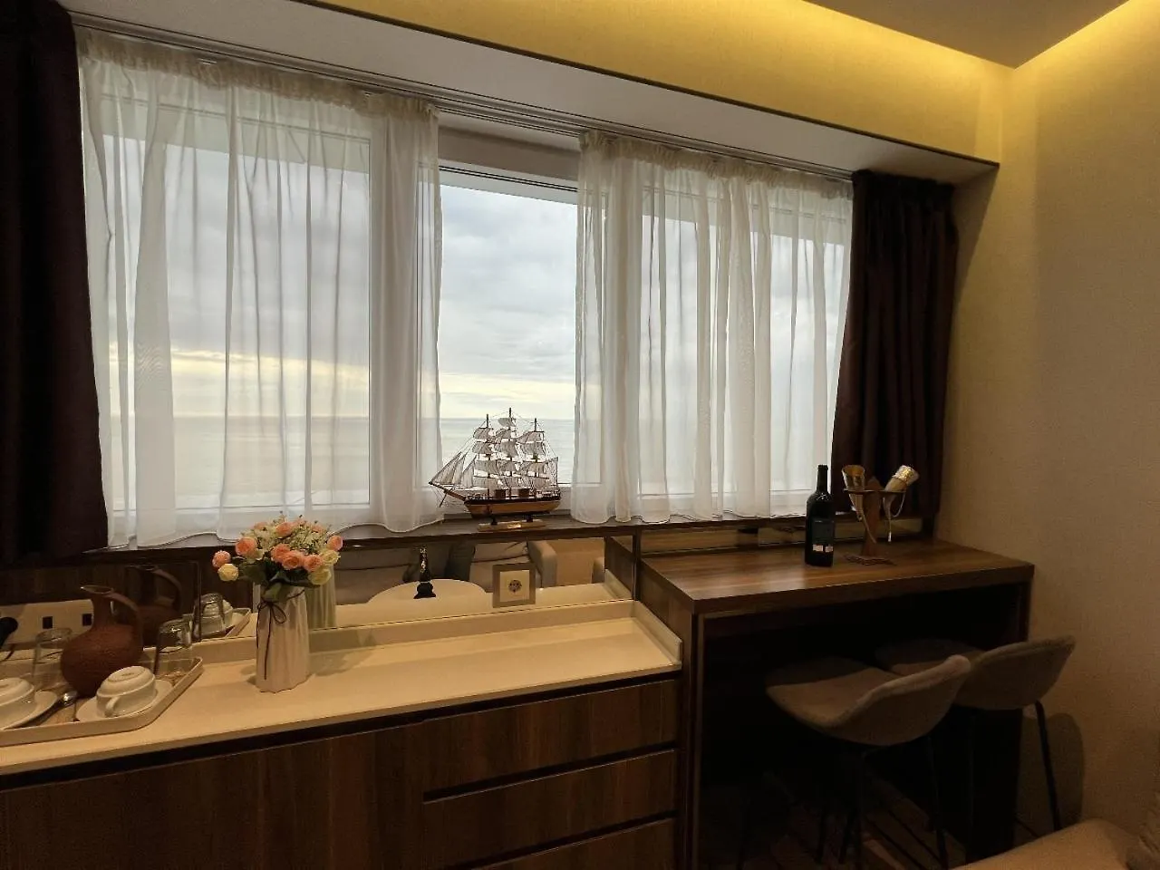 Courttyard Panorama Apartment Batumi Georgia