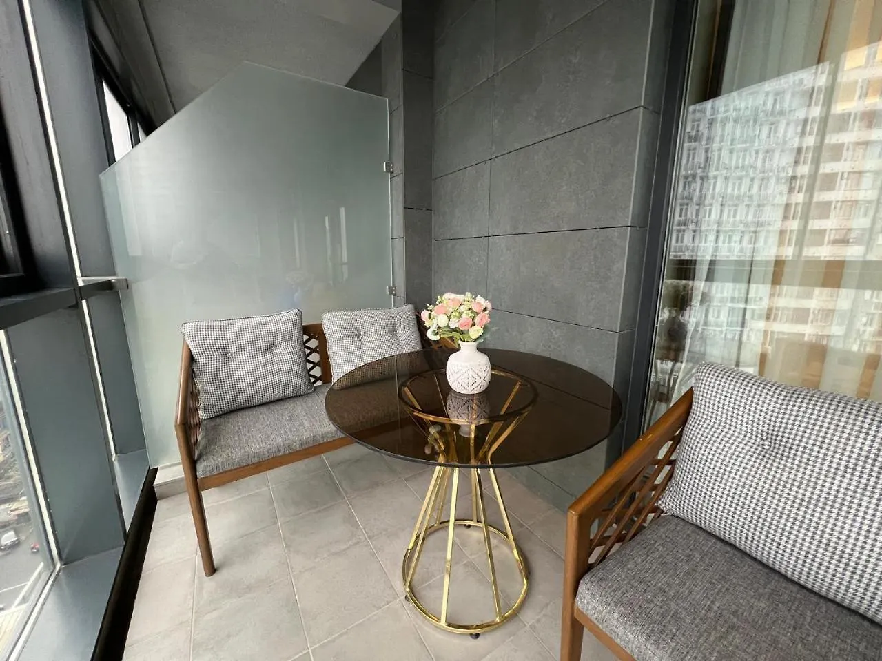 Courttyard Panorama Apartment Batumi