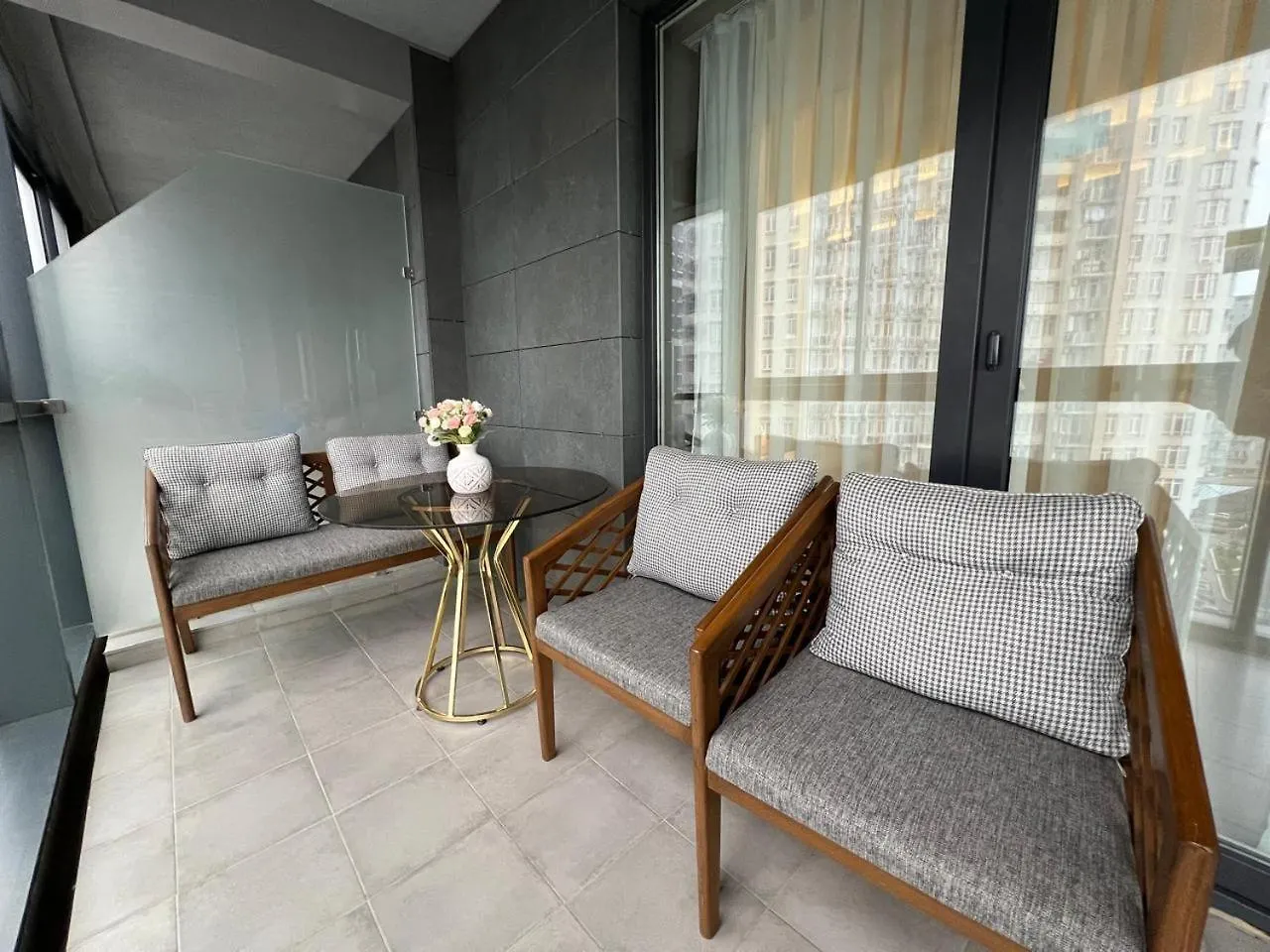 Courttyard Panorama Apartment Batumi Georgia